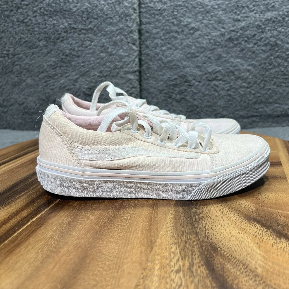 Vans Girls Canvas Chalk Pink‎ White Lace Up Low Top Shoes Sneakers Size 2